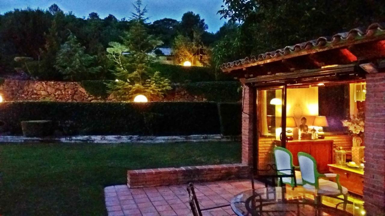 Villa El Mirador y El Nogal Capellades Exterior foto